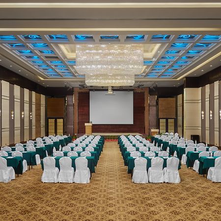 Dara Airport Hotel Phnom Penh Exterior photo