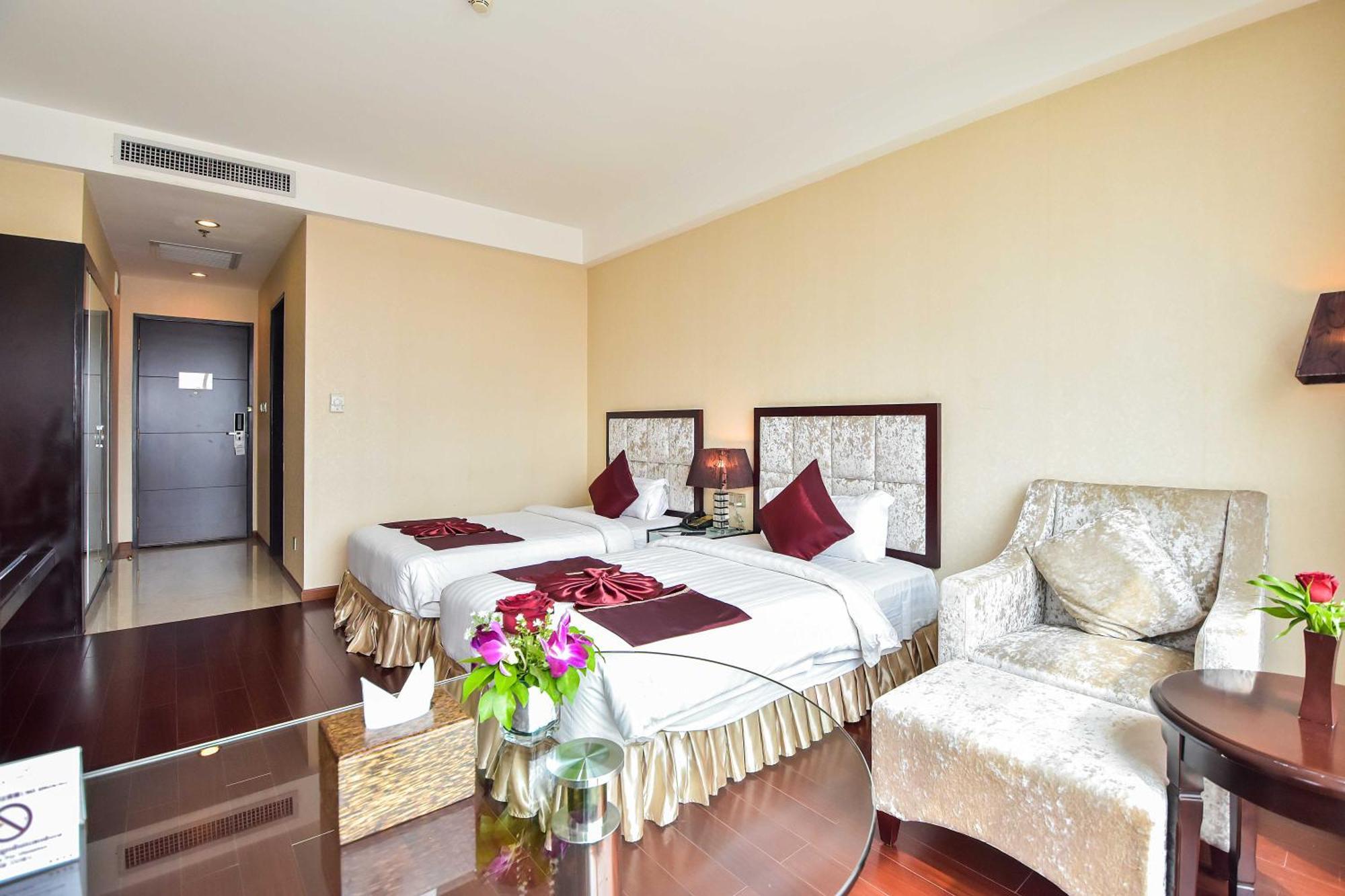 Dara Airport Hotel Phnom Penh Exterior photo