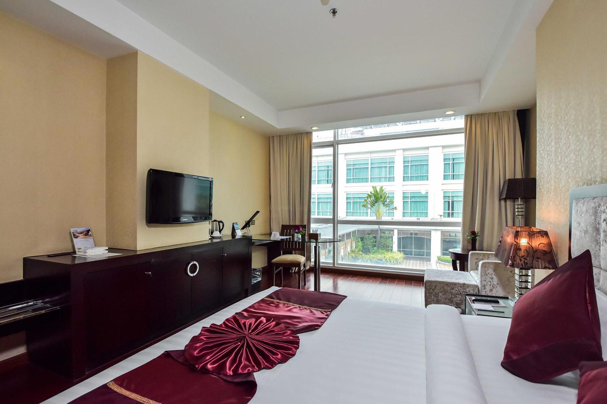 Dara Airport Hotel Phnom Penh Exterior photo