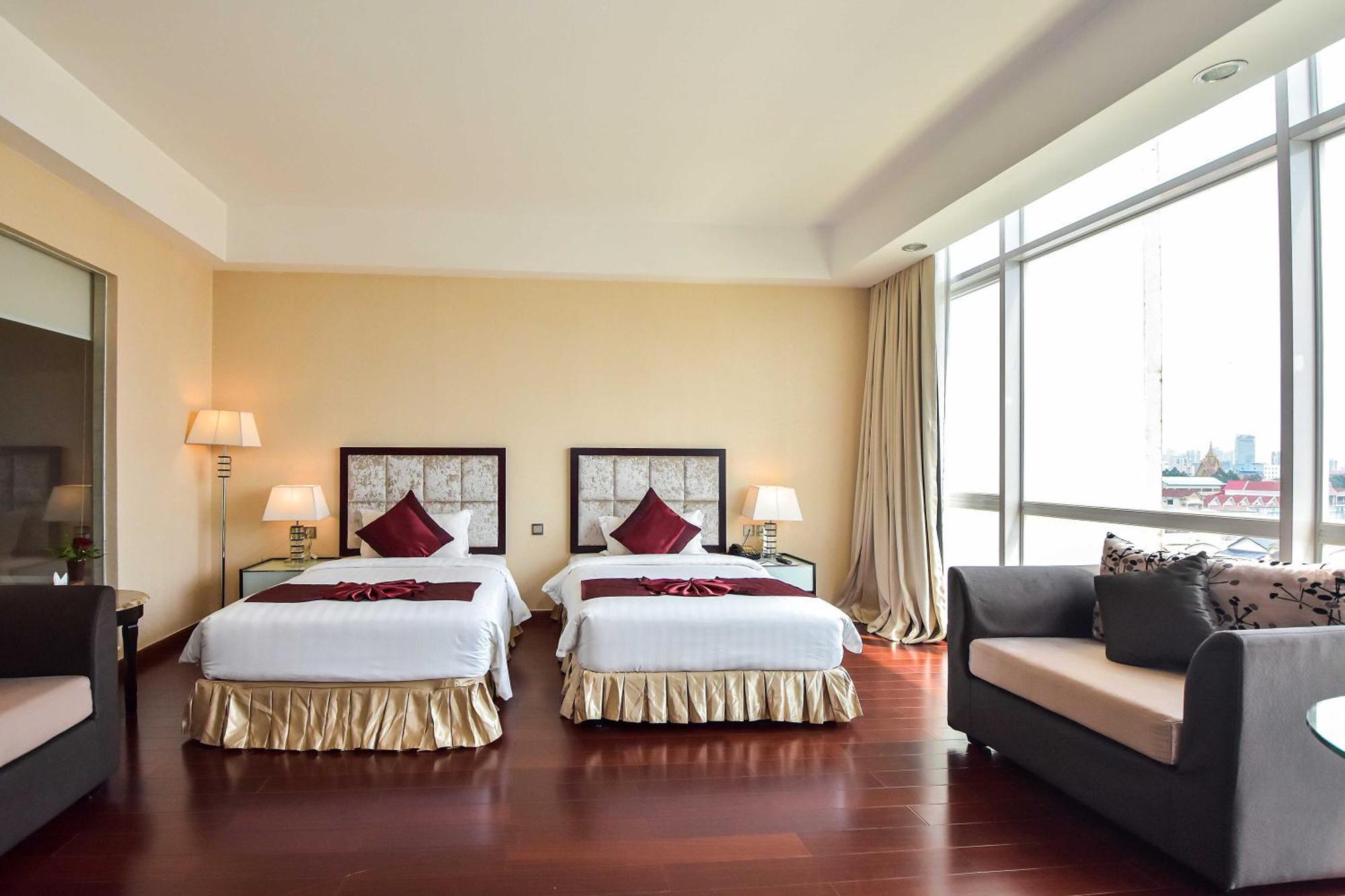 Dara Airport Hotel Phnom Penh Exterior photo