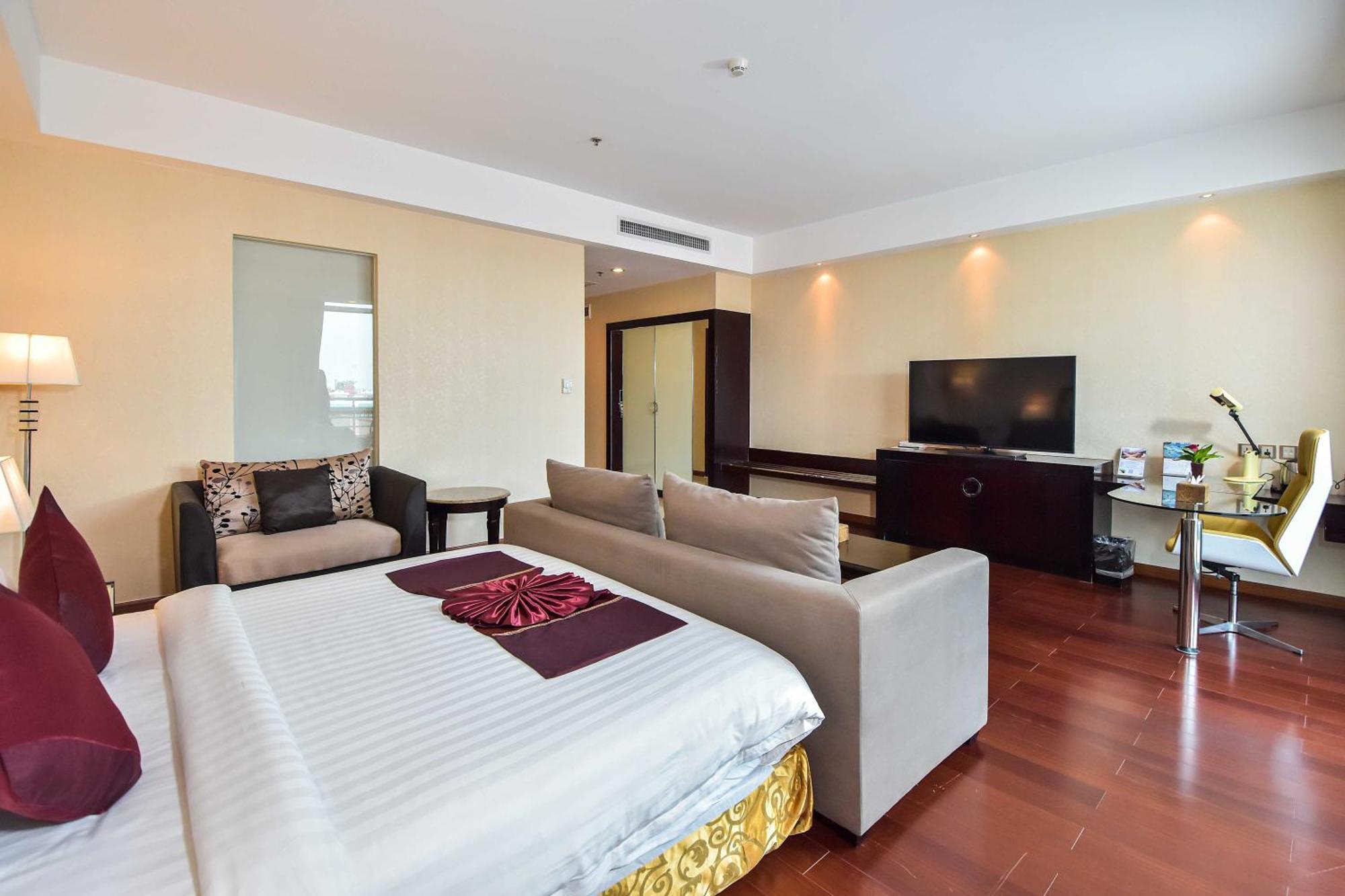 Dara Airport Hotel Phnom Penh Exterior photo